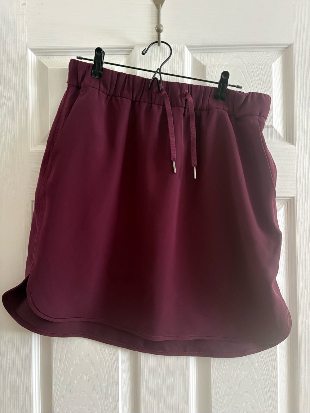Women's Lululemon Drawstring Pull-On Skirt — Burgundy